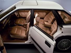 East European Cars 東ヨーロッパの自動車 File:ZX Auto Grand Tiger.jpg - Wikimedia Commons