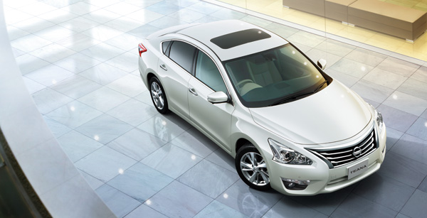 ティアナ の一部仕様を向上 自動ブレーキを全グレードに標準装備